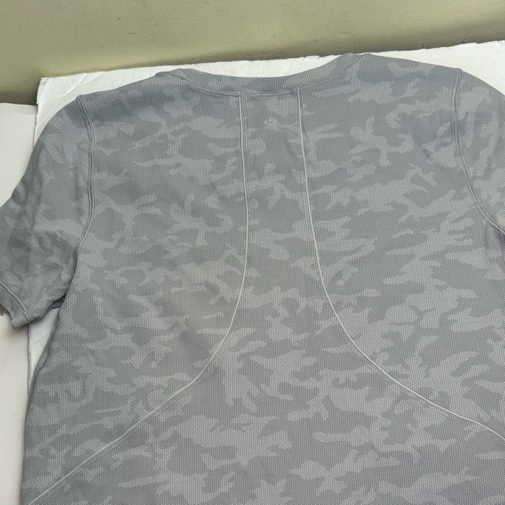 Lululemon Long Distance Camo Short Sleeve Shirt Crew Top Tee Swiftly Stretch 8 - Picture 7 of 16